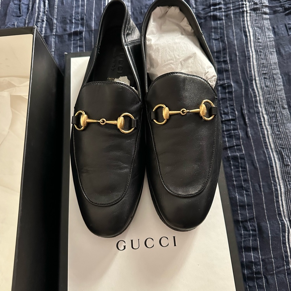 Gucci Black Leather Loafers size 7.5 ( fits 8.5us)